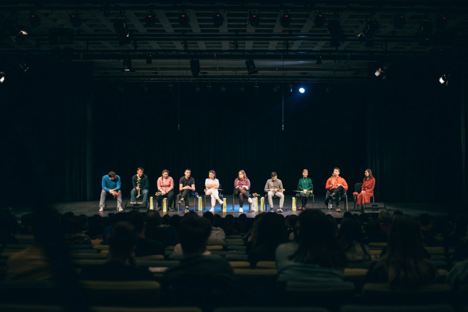 Predstava “Da li da ostanem ili da odem?” premijerno izvedena u Dečjem kulturnom centru Beograd