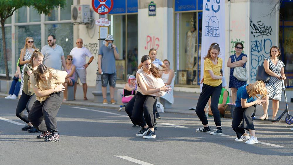 Savremeni ples te zove u pozorište