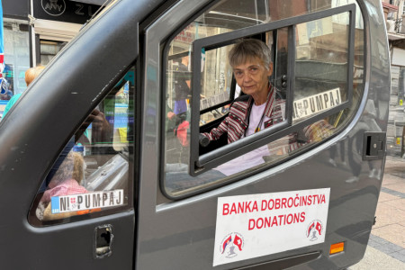 Kutija koja čuva nadu: Priča o Marini Adamović
