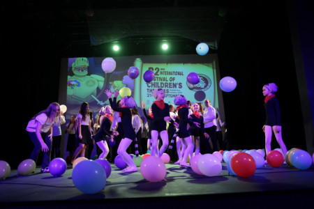 Uručenjem nagrada “Mali princ” Feng Li i Zdravku Mićanoviću svečano otvoren 32. Međunarodni festival pozorišta za decu Subotica